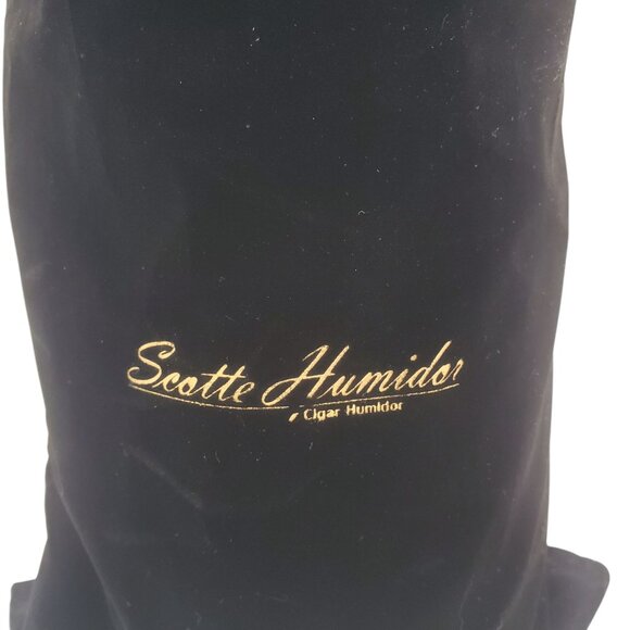 Scotte Humidor Black Leather Cedar Lined Glow Hygrometer Velvet Pouch - Picture 11 of 11